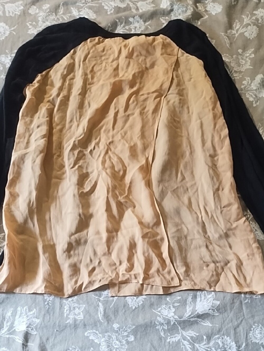 Barneys New York Black Top with Silk Peach Back - Picture 8 of 9